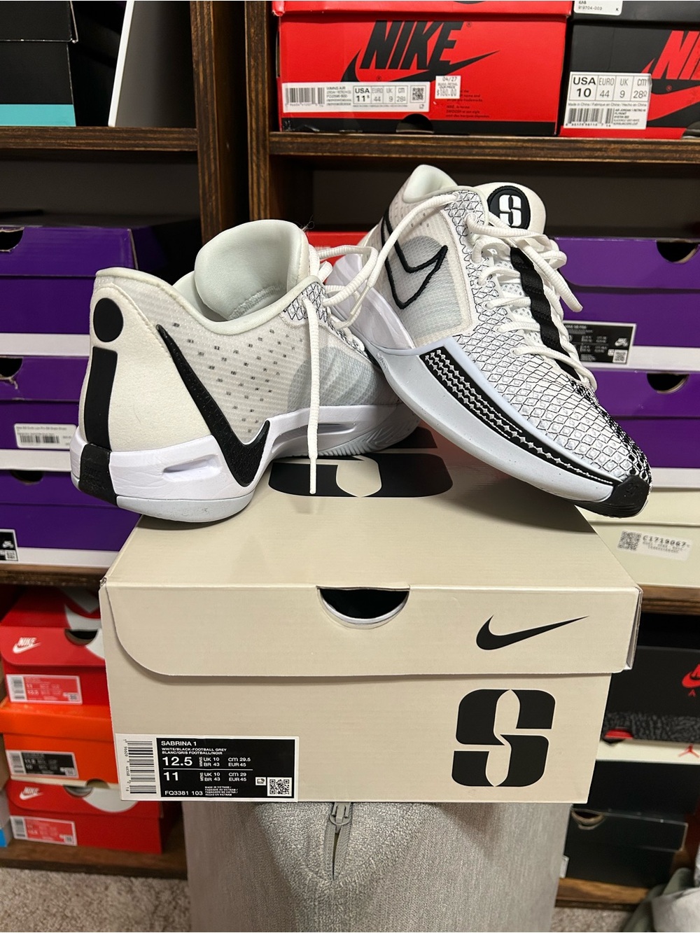 Nike Sabrina 1